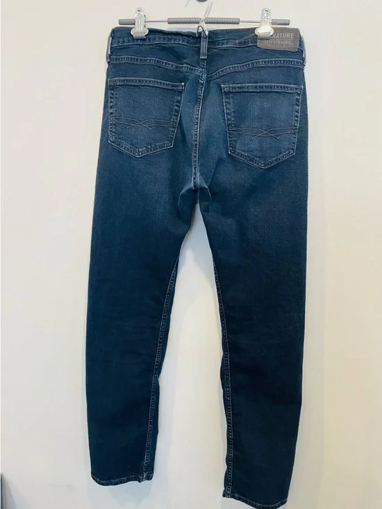 Men's Levi’s Signature Regular Taper Slim Jeans in Indigo Wash - Picture 4 of 10